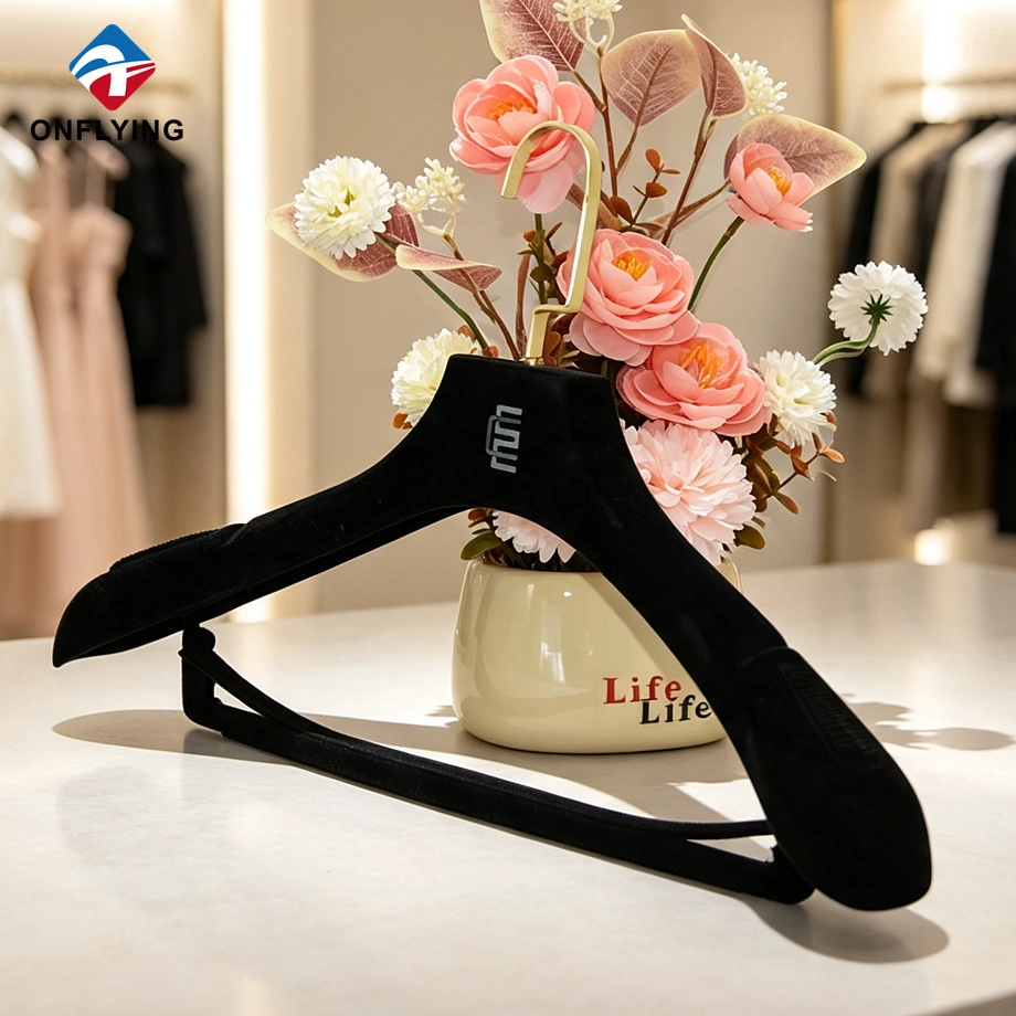 China Luxury Suit Pants Custom logo Non slip Soft Smooth Flocked Velvet Men's Hanger Supplier China manufacturer