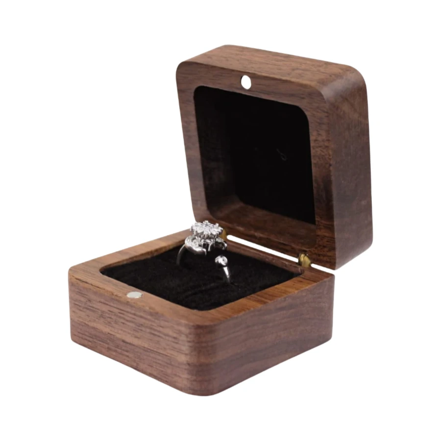 Wooden ring box: carrying precious promises with the beauty of nature