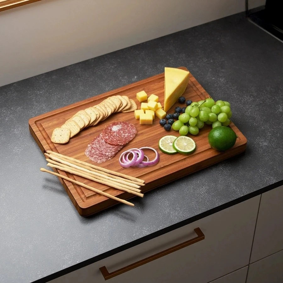 Wholesale Bamboo Wood Cutting Board with Side Handles and Juice Grooves