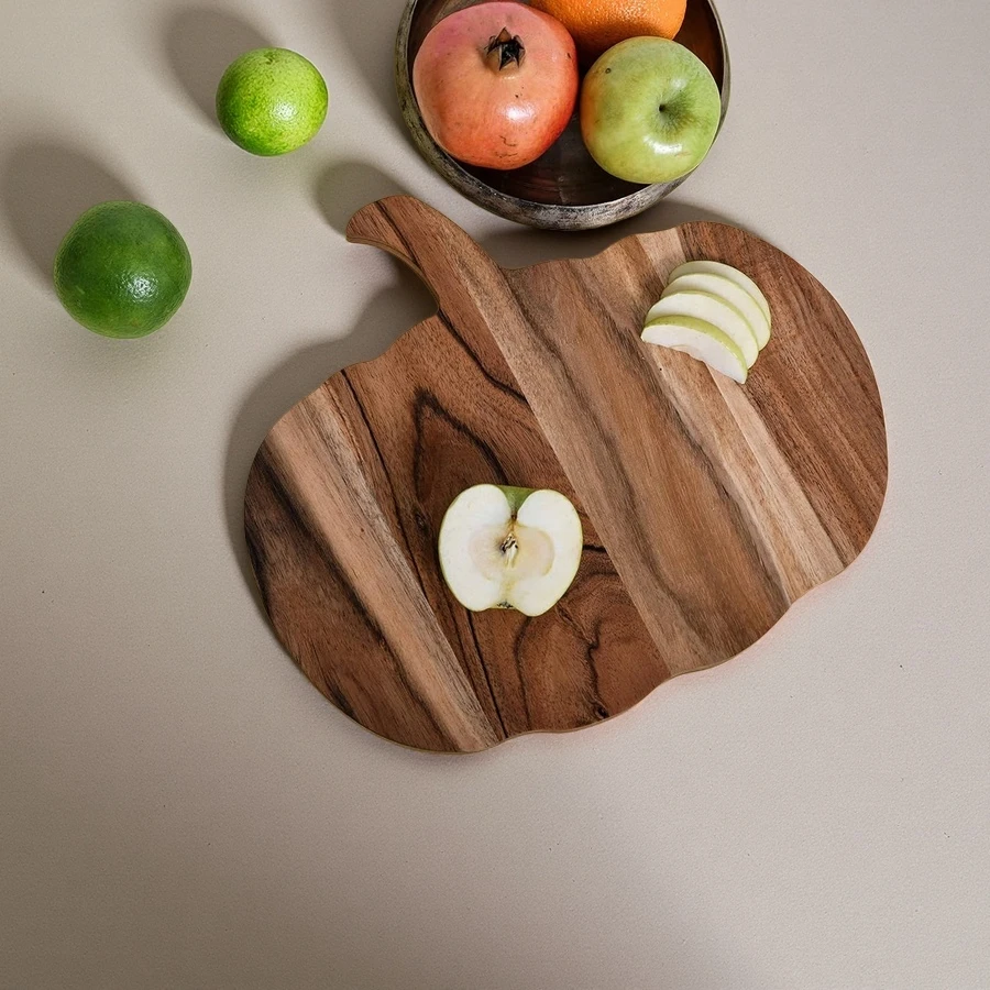 Wholesale Halloween Pumpkin Shaped Wooden Cutting Board Serving Platter with Handle