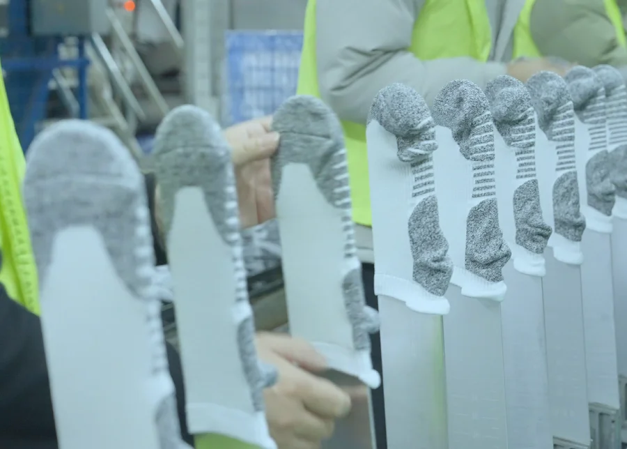 custom logo hiking socks