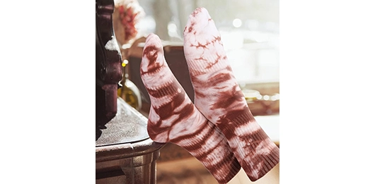 Jixingfeng Merges Artistic Design with Everyday Comfort in Sock Innovations