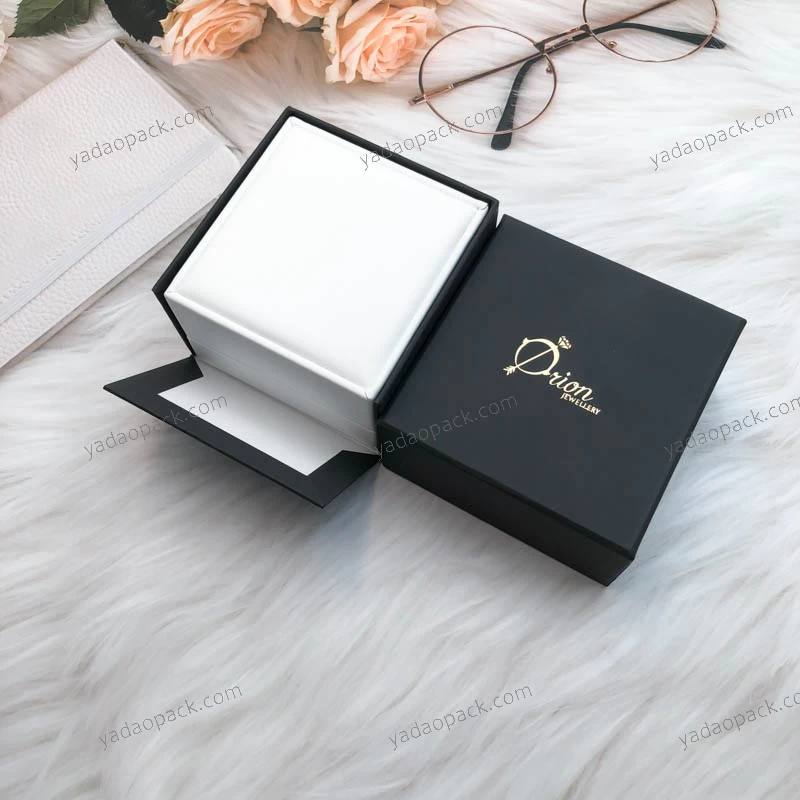 Pure elegant white luxury leather diamond ring packaging wedding box