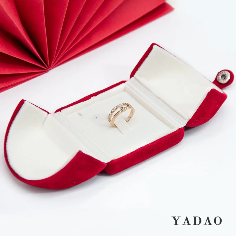 China Chinese red velvet jewelry box set with ring earring bracelet necklece box manufacturer