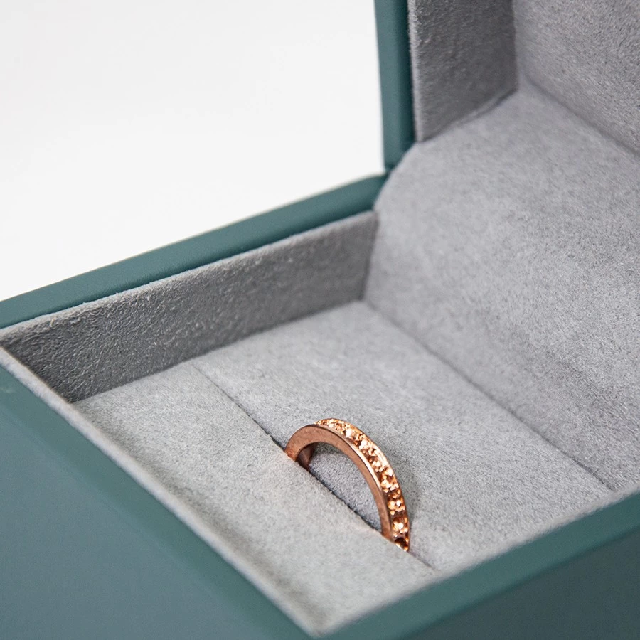 China Source factory wholesale ring box with meatal buckle custom logo manufacturer