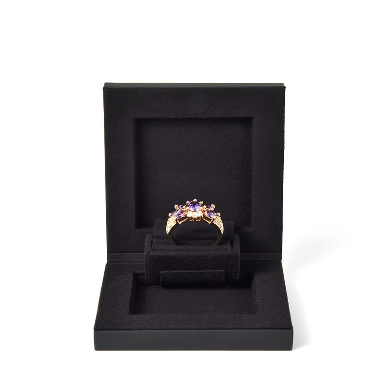 China Small MOQ Customized Luxury Jewelry Box Black Ring Box with You Logo for Various Color manufacturer