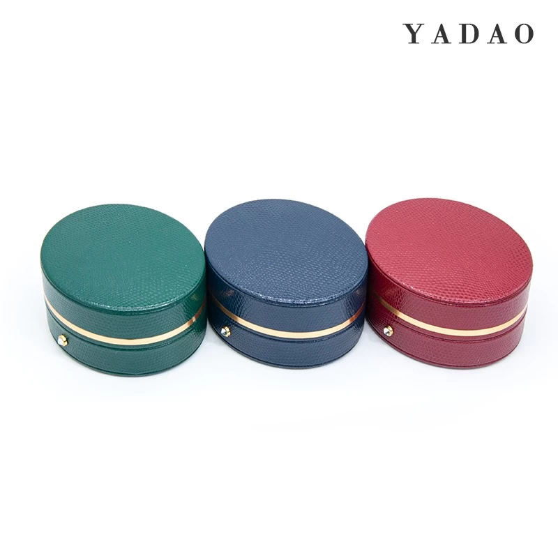 China Hot sale leather material round shape design ring earring bangle box for wholesale manufacturer