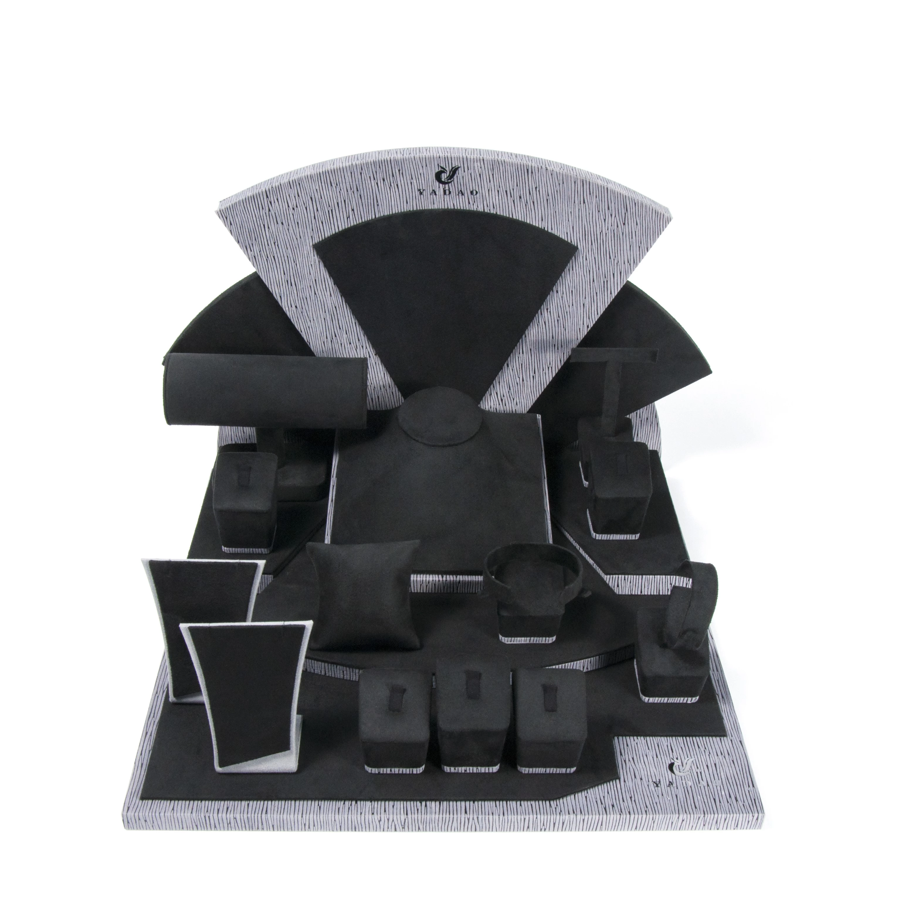 ចិន Custom Jewelry Display Pu Leather Jewelry Neck Bust Ring Stand with Your Logo - COPY - 08m8vi សិប្បករ