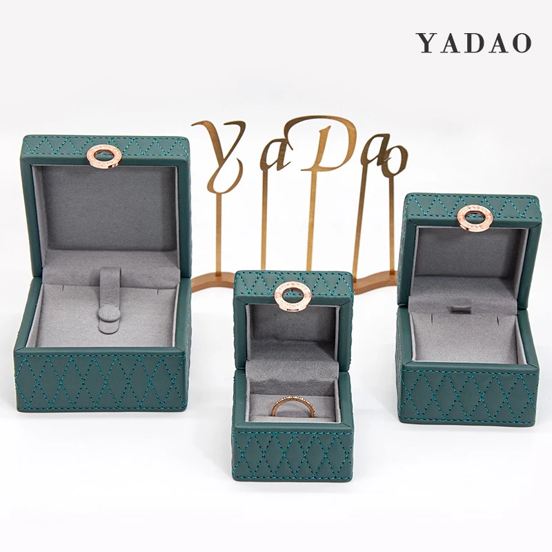 luxury green Chirstmas theme diamond jewellery packaging stiching style box set 