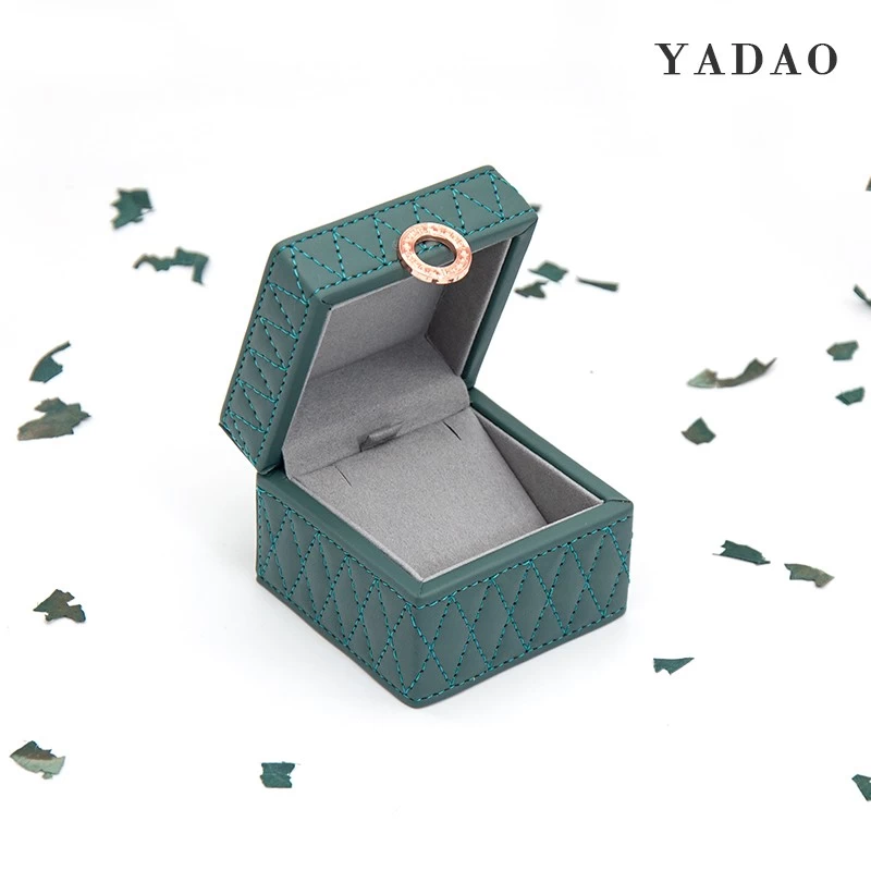 luxury green Chirstmas theme diamond jewellery packaging stiching style box set 