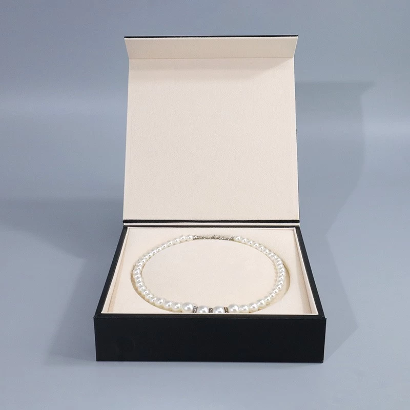 China Jewelry Box Magnet Flip Box with Gift Ribbon Big Pearl Necklace Box manufacturer