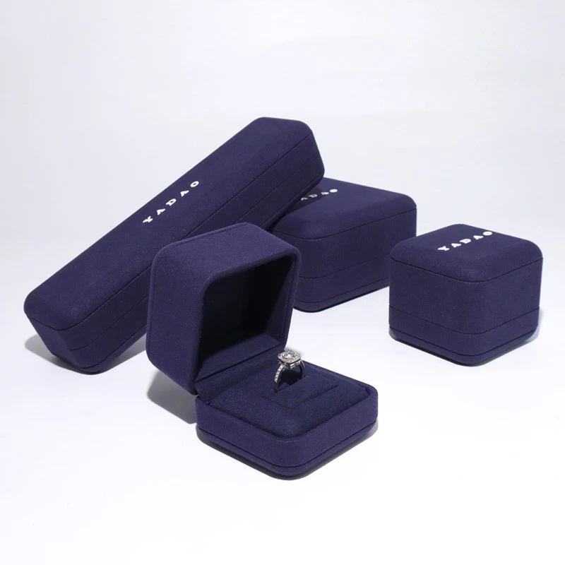2024 new fashion high-end customize off set logo printing microfiber heavy jewellery box set