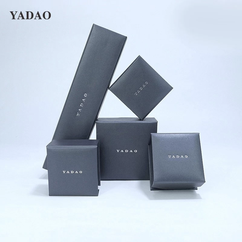 Special paper fine flash magnet flip cover with dustproof avoid damage Customized in different sizes and colors Online hot sale