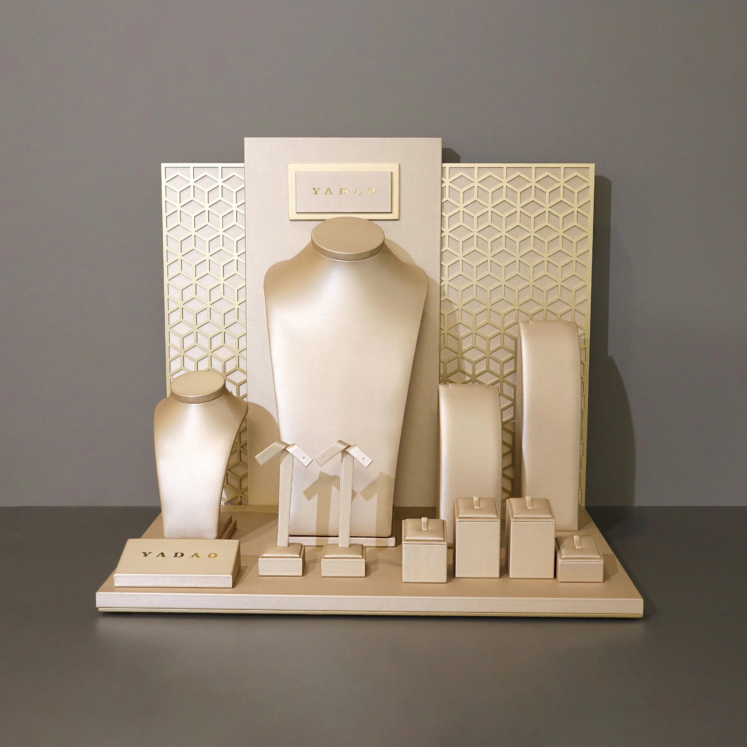 Light brown luxury leather jewelry display set jewelry display manufacturer in china with custom logo service