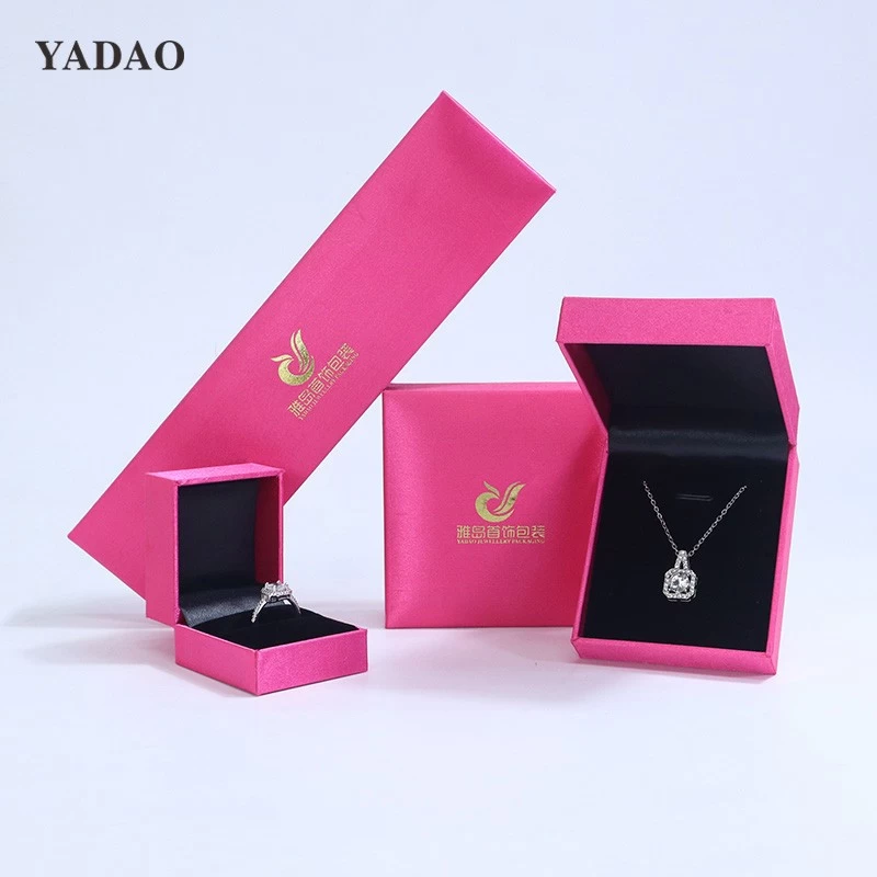 Pink shell with black lining filp style jewelry box Straight edge and right angle design jewel box