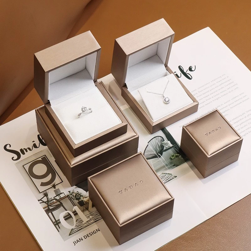 Classic Style Champagne Gold Leather wedding diamond store Jewelry Box set