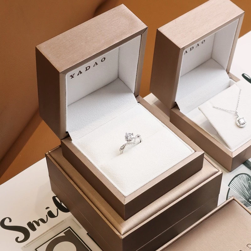 Classic Style Champagne Gold Leather wedding diamond store Jewelry Box set