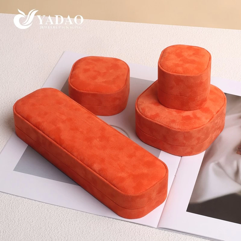 New color orange red eye catching ring necklace gift packaging style fashion accessory top lid velvet box