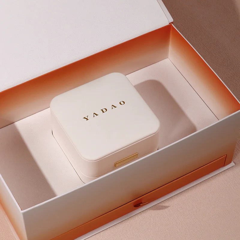 Op maat gemaakte sieraden verlovingsring verpakking cadeau-ideeën doosontwerp