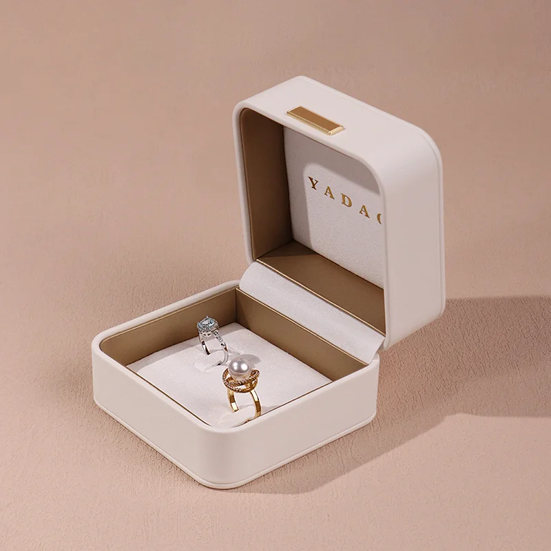 Op maat gemaakte sieraden verlovingsring verpakking cadeau-ideeën doosontwerp