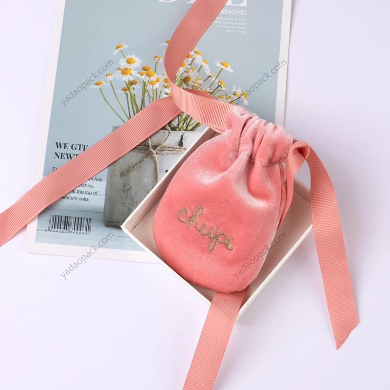 China Yadao cor-de-rosa de veludo cordão jóias bolsa de joias fabricação fabricante