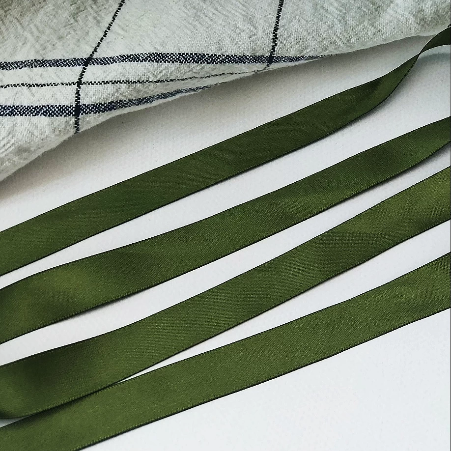 Yadao silk ribbon without texture in green color