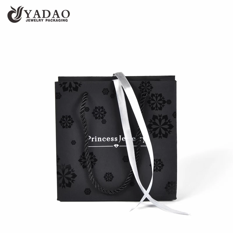 Lip plumer paper bag with black cotton handle - COPY - 051big