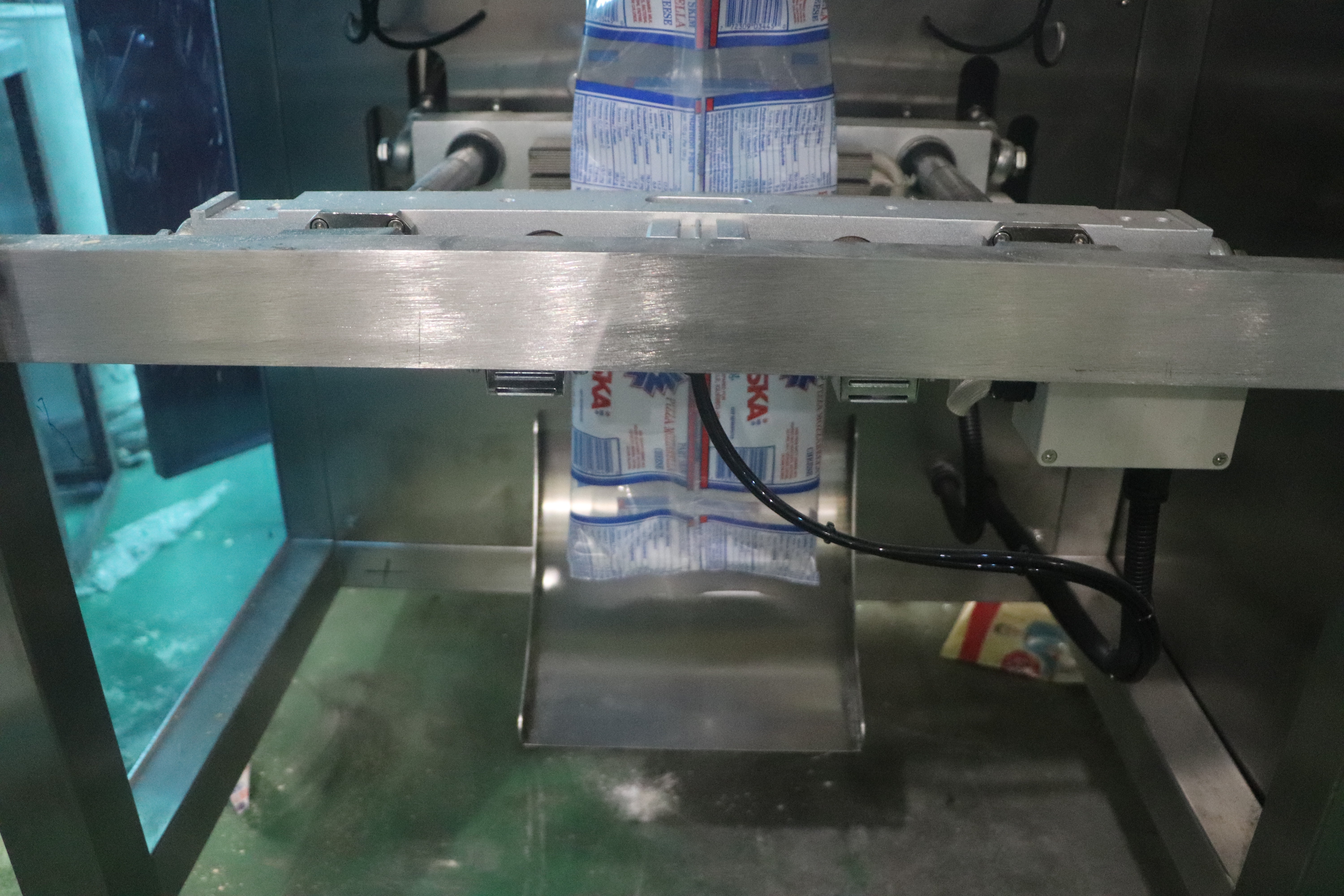 آلة تغليف مسحوق البطاطس الأرجوانية العمودية الأوتوماتيكية الكاملة في الصين