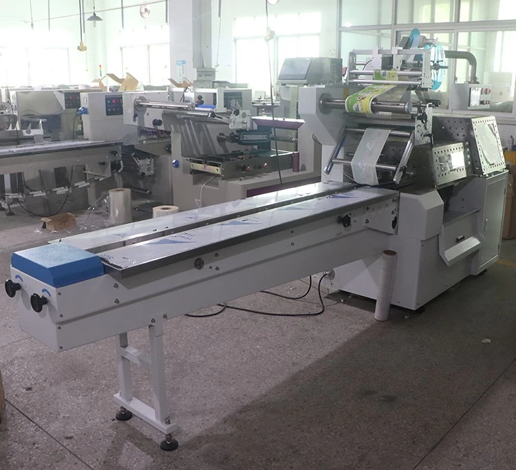 China High Quality Best Price Pillow Flow Facial Tissue Packing Machine