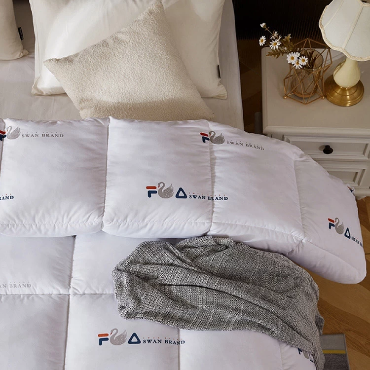 China Box Stitched Bedding Comforter All Season Duvet Insert China Down Alternative Duvet Quilt Wholesaler manufacturer