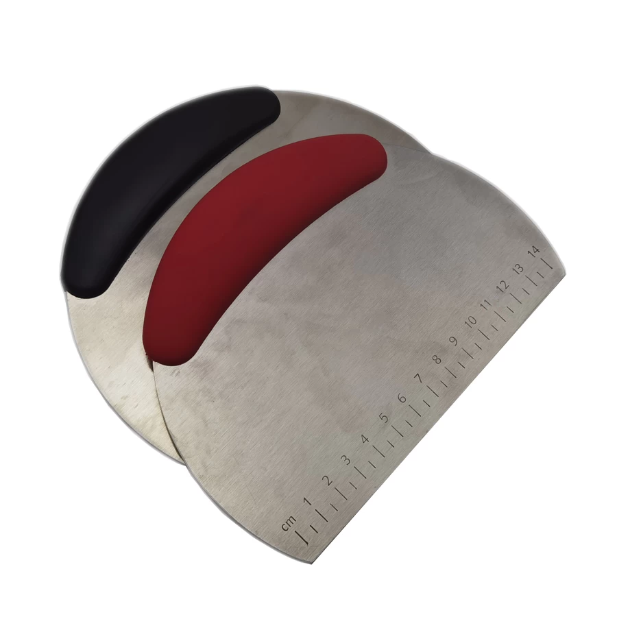 Pâte à pâte en acier inoxydable grattoir fabriqué à la main de la pâte de pâte de la pâte à glace en plastique de la poignée en plastique grattoir de scoring