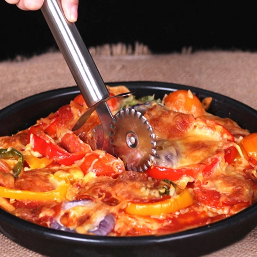 Stainless Steel Double Blade with Protective Blade Round Lace Knife Pizza Roller Pizza Wheel Cutter