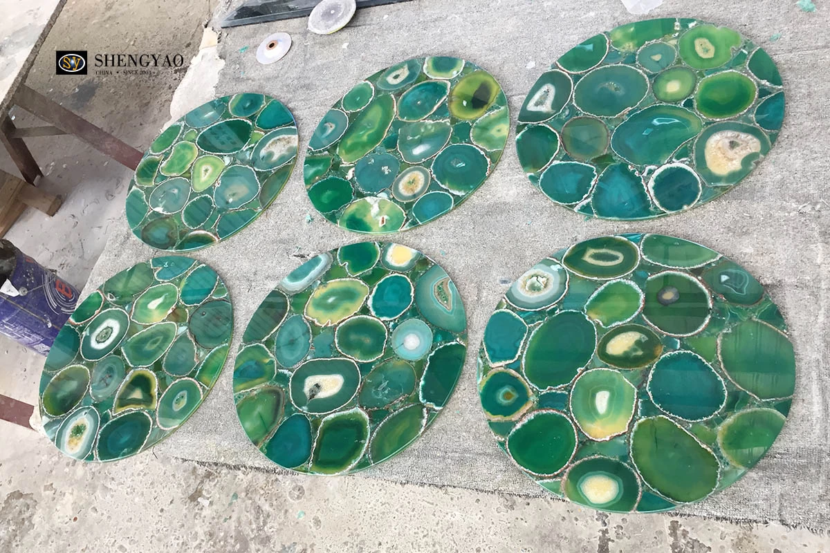Dessus de table rond en agate verte, grossiste de comptoir en pierres précieuses Chine