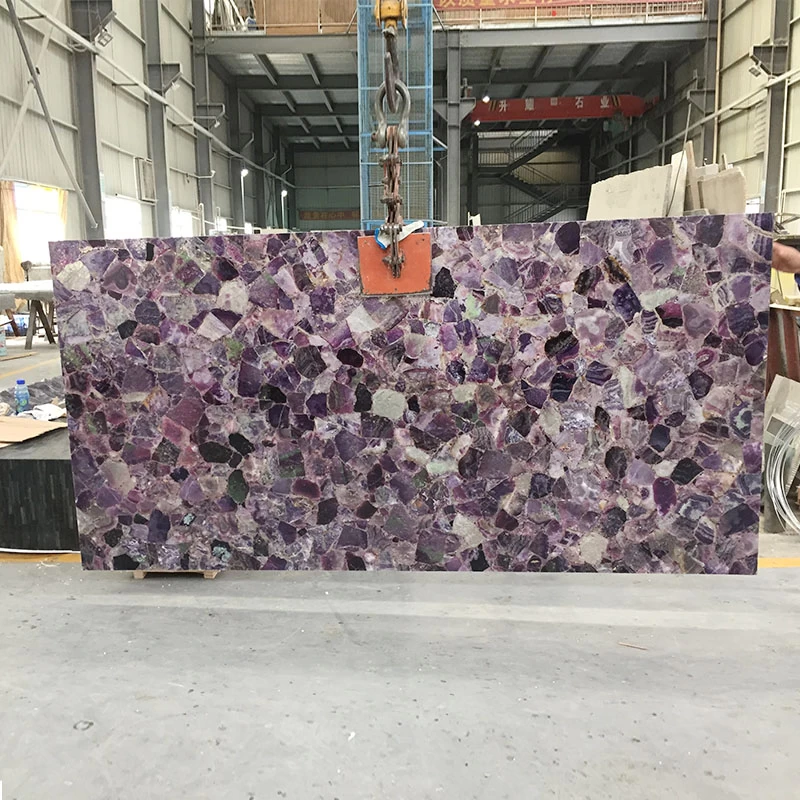 Grande dalle de pierre semi-précieuse violette polie