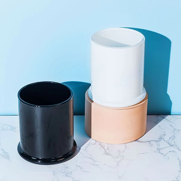 white metro jar
