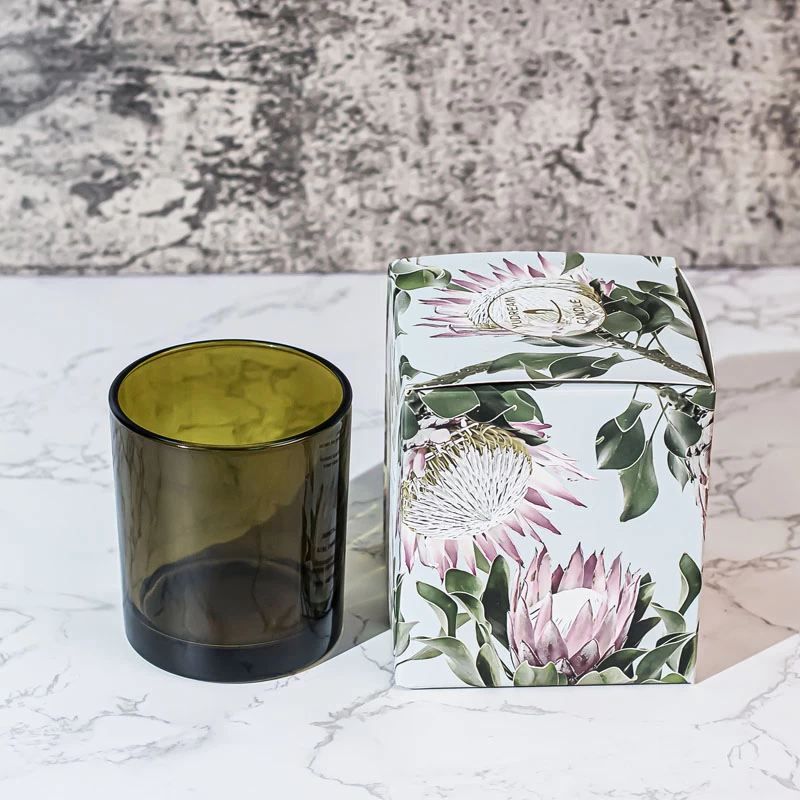 Durchscheinendes olivgrünes Glas für Duftkerzen
