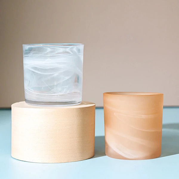 Полное руководство по матовым подсвечникам: уютная атмосфера, безопасность и советы по стилю на осень и зиму