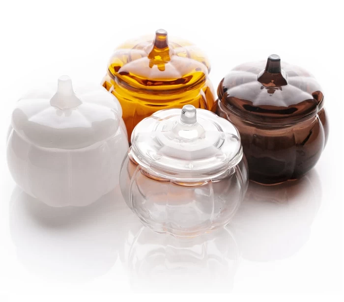 مصنع الصين يكشف النقاب عن أوعية الشموع الزجاجية على شكل قرع الهالوين - صديقة للبيئة وقابلة للتخصيص للأسواق العالمية