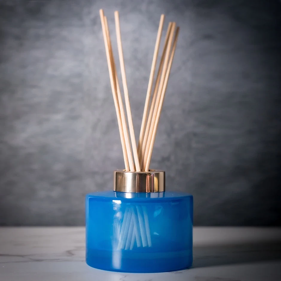 زجاجات العلاج العطري بالجملة والمخصصة: يوفر مصنع Cupwind الصيني عينات مجانية وخدمات الطلبات الكبيرة