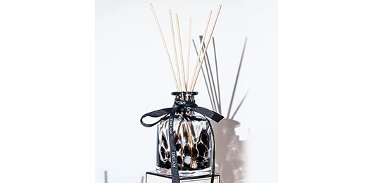 Hotel Elegance, Accessible Volumes: Colored Diffuser Glass Made Simple