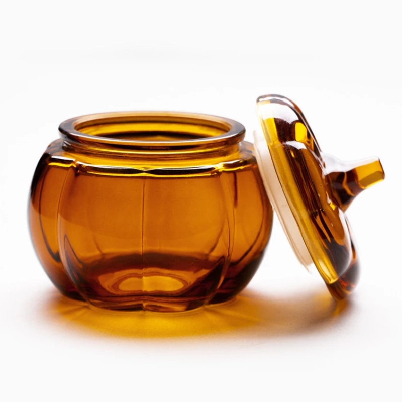 Refillable cosmetic glass jars for brands