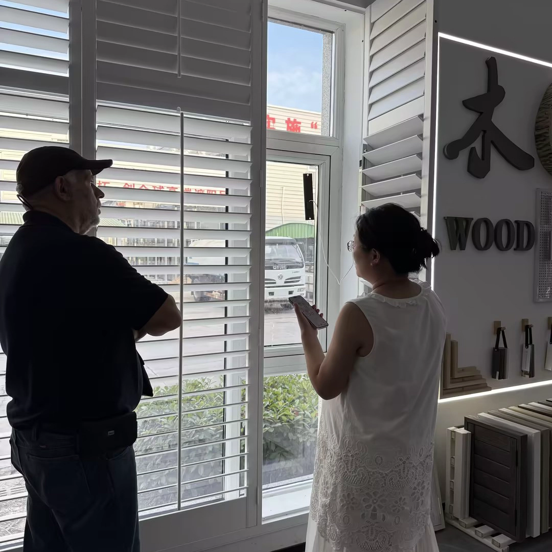 Global Customer Visits Huasheng Factory to Explore Premium Shutters, Blinds & Shades Manufacturing Capabilities
