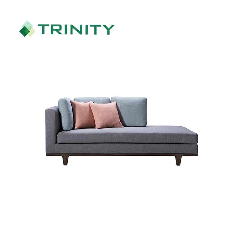 Sedia chaise longue moderna personalizzata di lusso con divano in tessuto per camera d'albergo