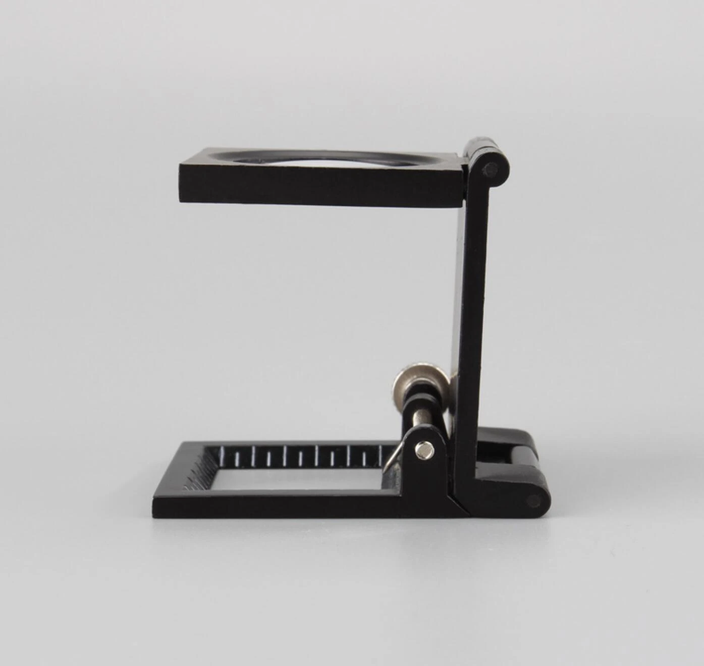 9005C Folding Magnifier  with Zinc Alloy Frame and 8X Optical Glass