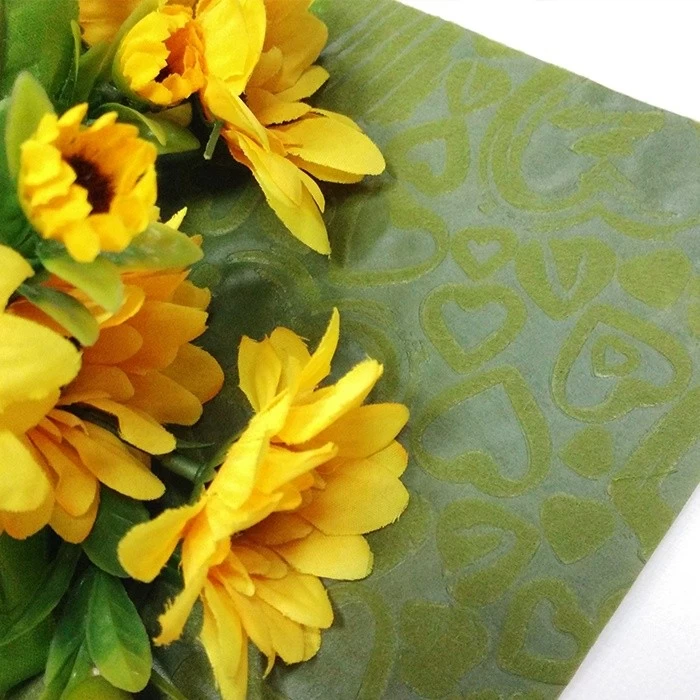 China Embossed Nonwoven Fabric Wrapping Paper For Flower China Non Woven Floral Packaging Supplier manufacturer