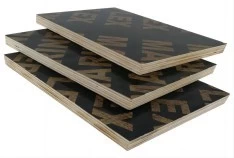 China Schwarzer Film mit Sperrholz Marine Construction Schalung Phenolboard Hersteller