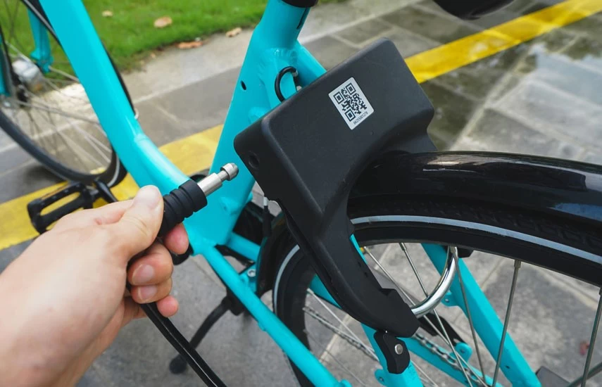 Bike store auto lock