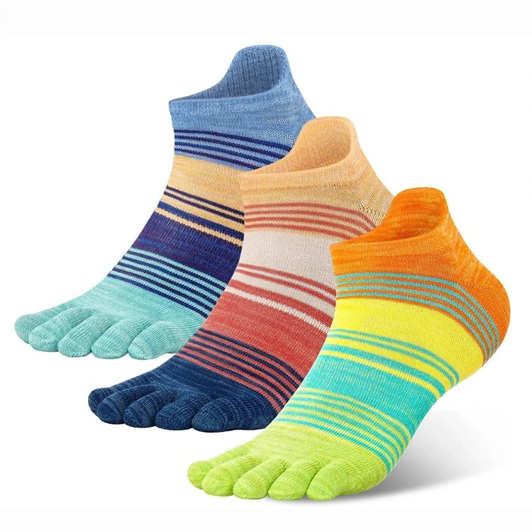 Chinas maßgeschneiderte Fünf-Zehen-Socken führen durch Innovation und Produktion
