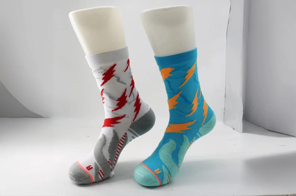 Jixingfeng Knitting: un fornitore globale leader di calzini sportivi