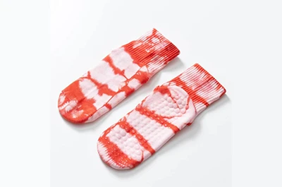 Jixingfeng maglia aumenta la produzione di calze yoga con MOQ a bassa e consegna veloce